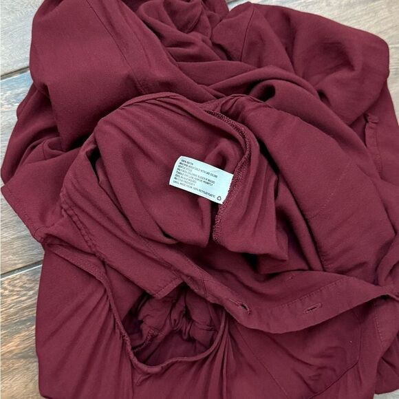 Universal Thread Maroon Jumpsuit Cropped Flowy Sleeveless Pockets Pantsuit Sz L - Picture 7 of 8